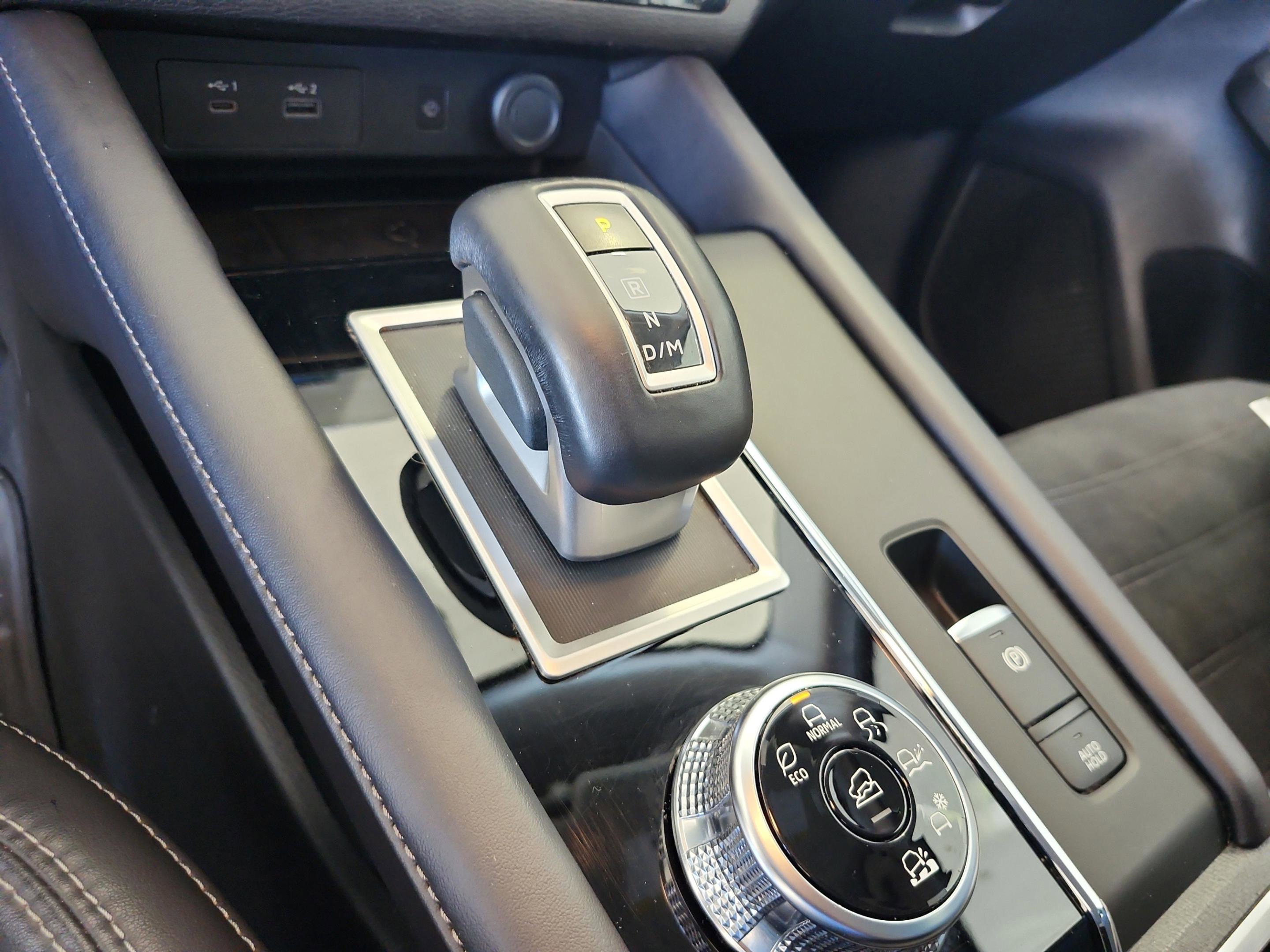 Used 2022 Mitsubishi Outlander SE image 14