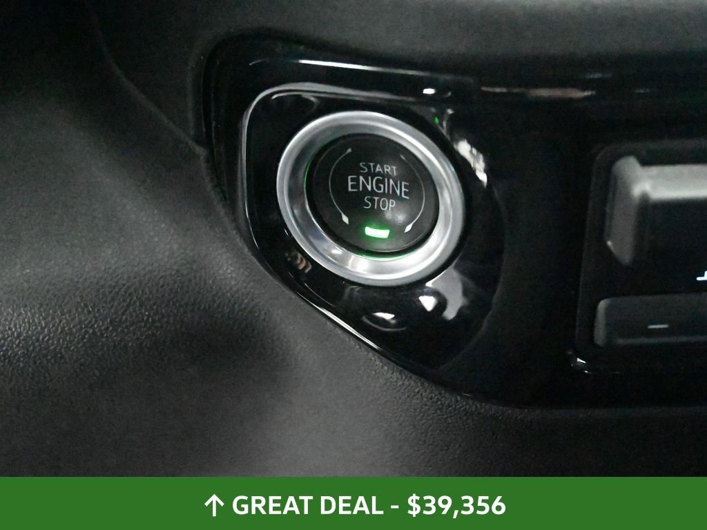 Used 2025 Chevrolet Silverado 1500 LT image 33