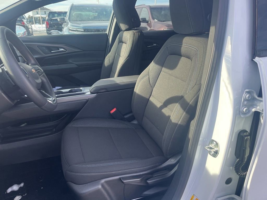 New 2026 Chevrolet Equinox EV LT FWD image 9