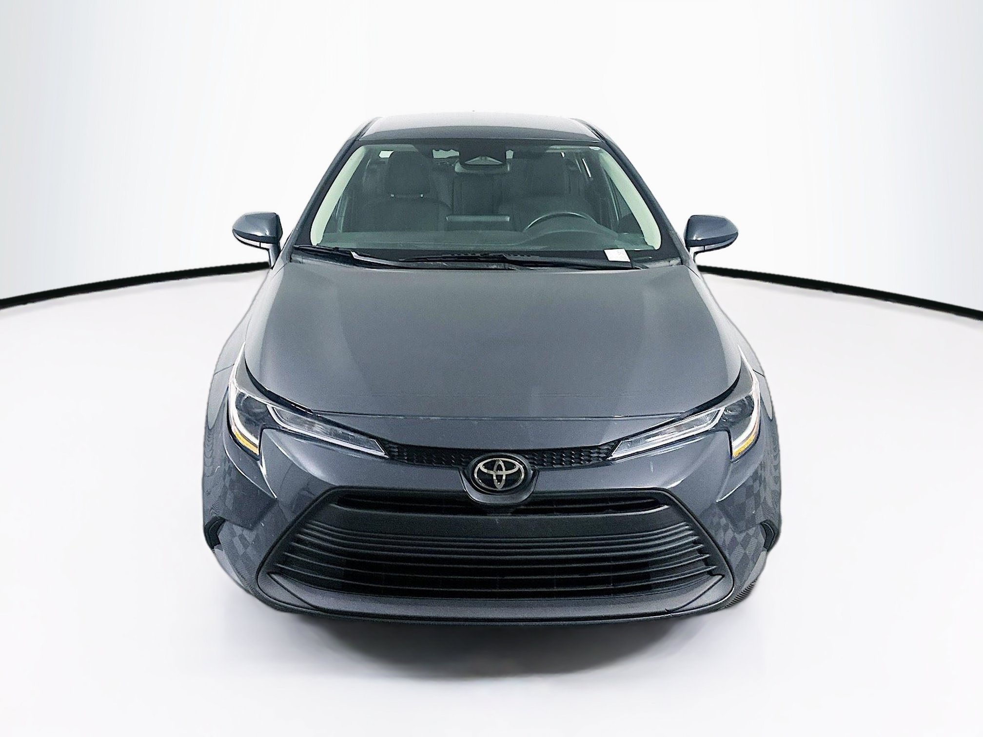 Used 2024 Toyota Corolla LE FWD image 2