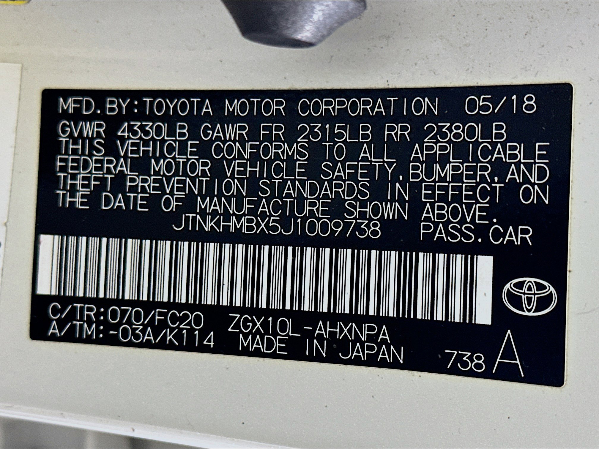 Used 2018 Toyota C-HR XLE FWD image 12