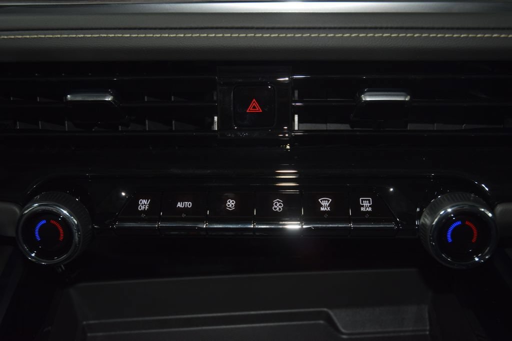 New 2026 Chevrolet Suburban Premier AWD/4WD image 34