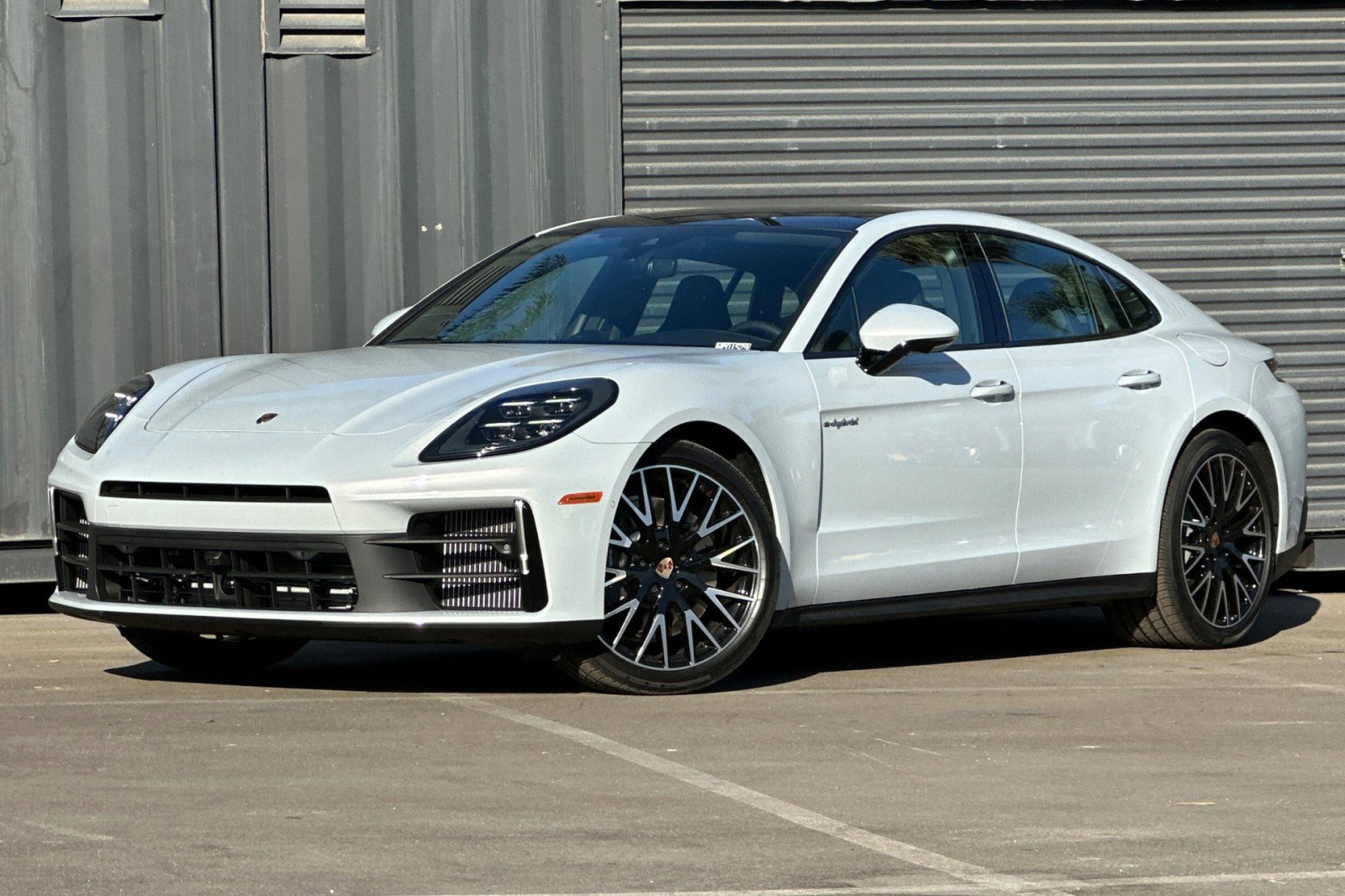 New 2026 Porsche Panamera 4 image 1