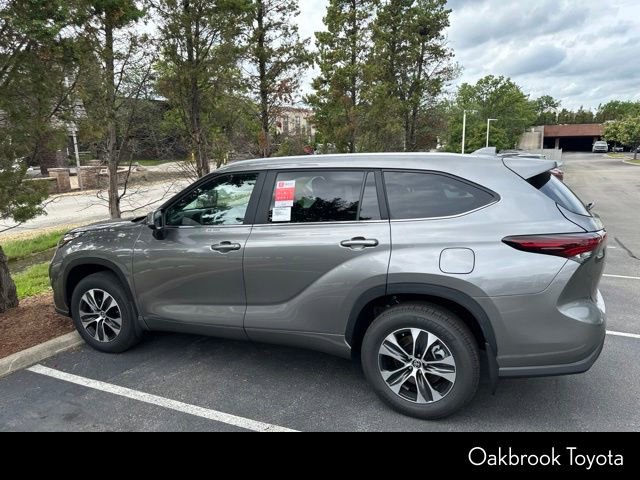 Used 2026 Toyota Highlander XLE AWD/4WD image 7