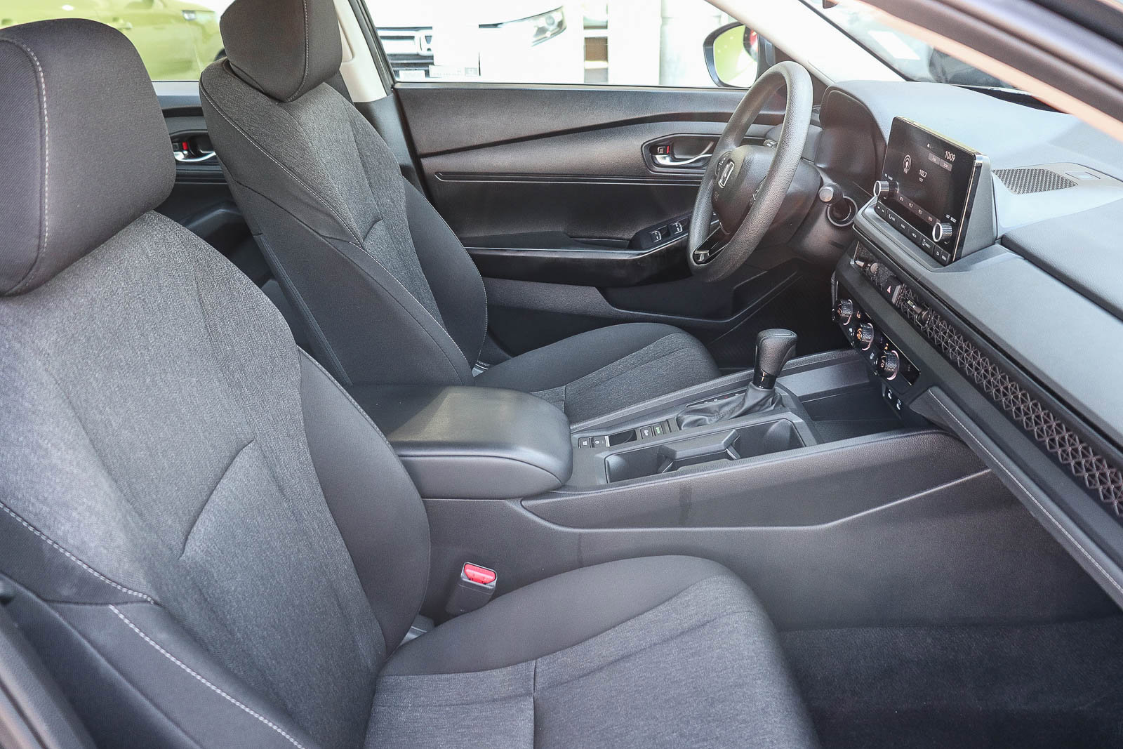 Certified 2023 Honda Accord LX image 18