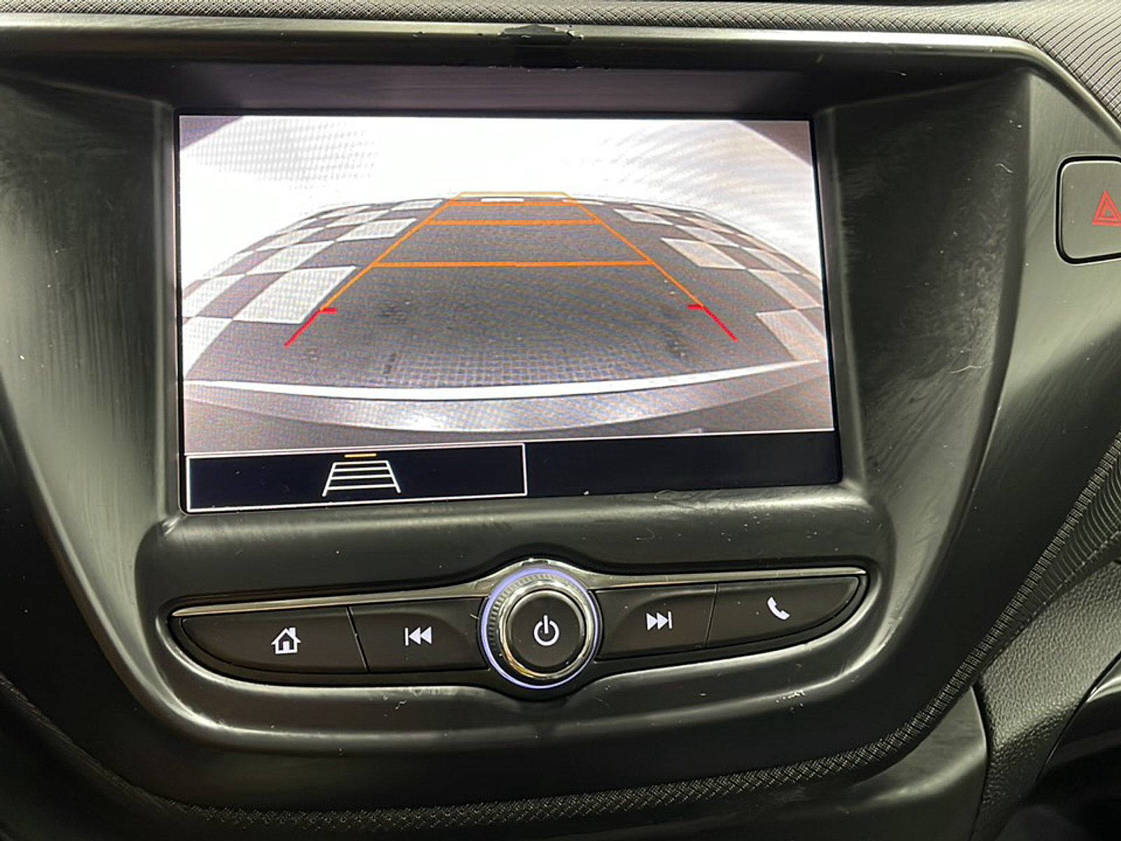 Used 2023 Chevrolet TrailBlazer LT FWD image 9