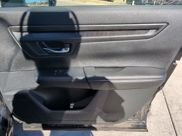 Used 2025 Honda CR-V LX image 32