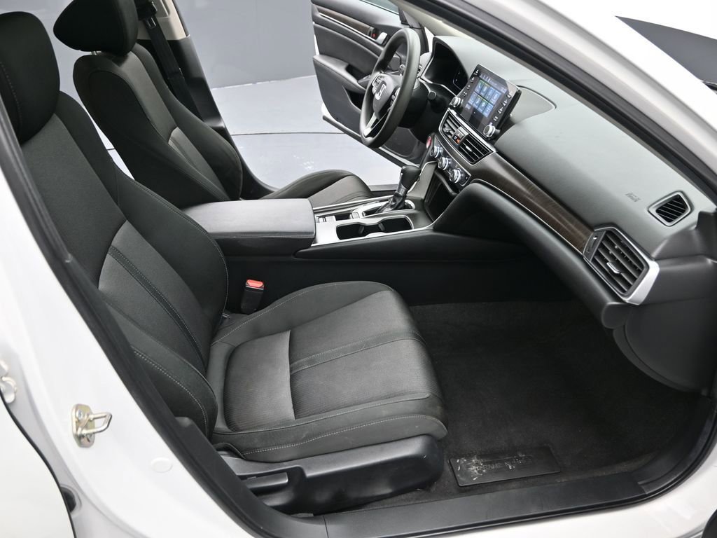 Used 2019 Honda Accord EX image 26
