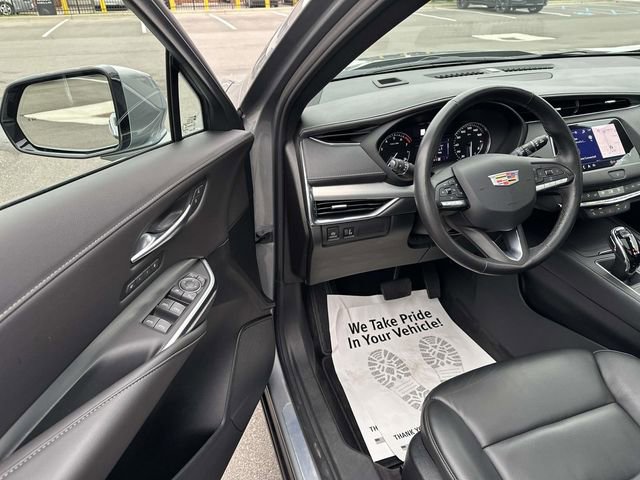Certified 2023 Cadillac XT4 Premium Luxury w/ Cold Weather Package image 15
