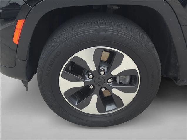 Used 2024 Jeep Grand Cherokee Limited 4xe image 22