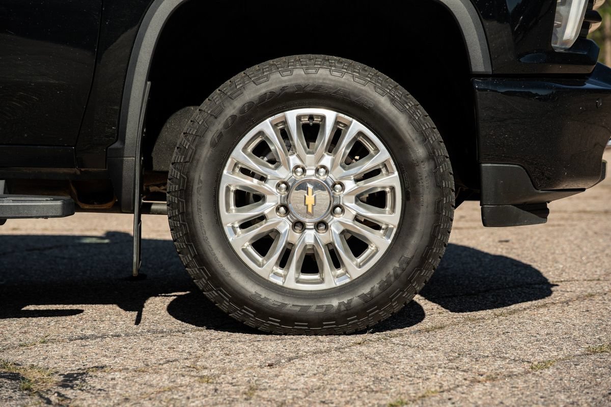 Used 2021 Chevrolet Silverado 3500 High Country w/ Z71 Off-Road Package AWD/4WD image 10
