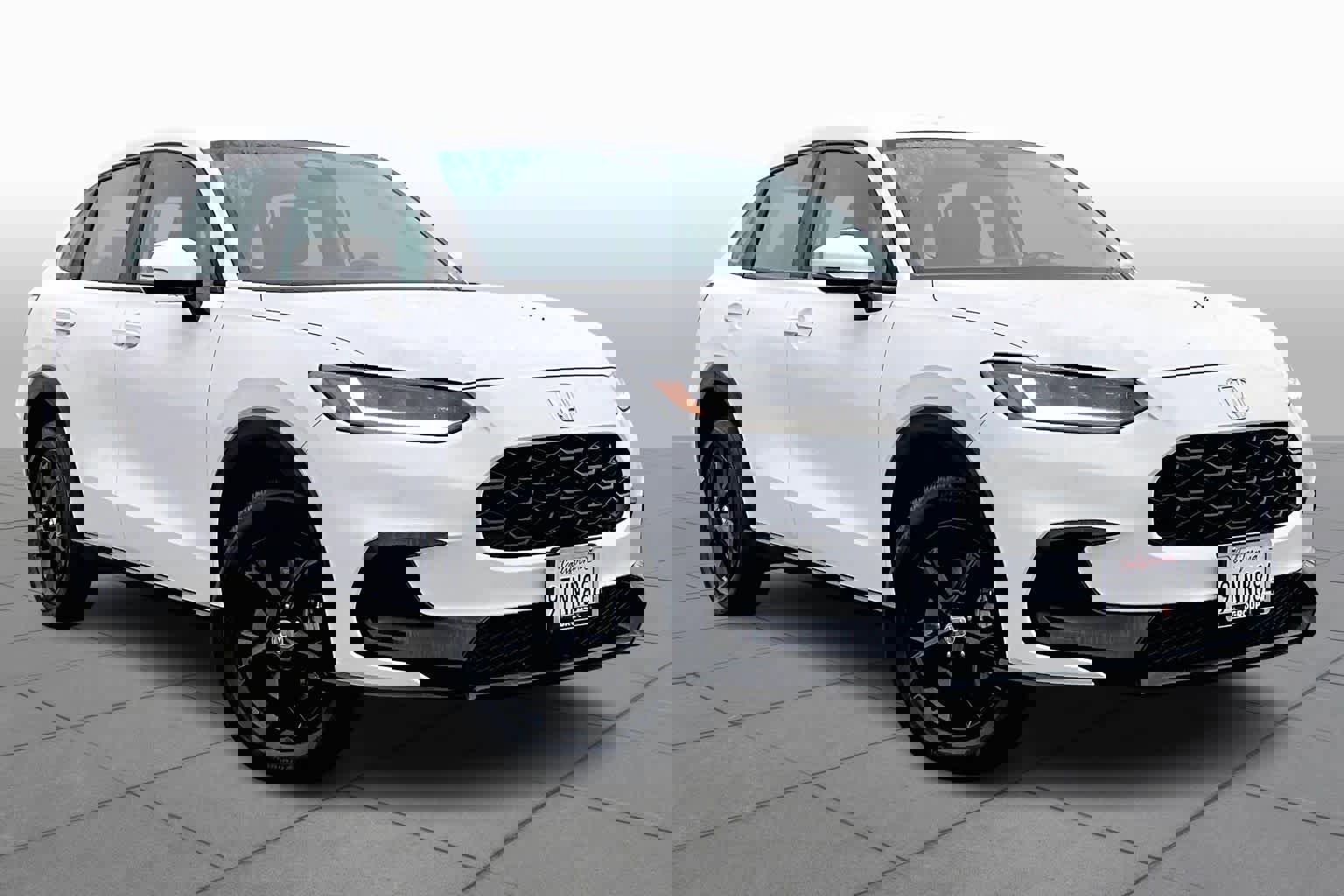 Used 2025 Honda HR-V LX image 2