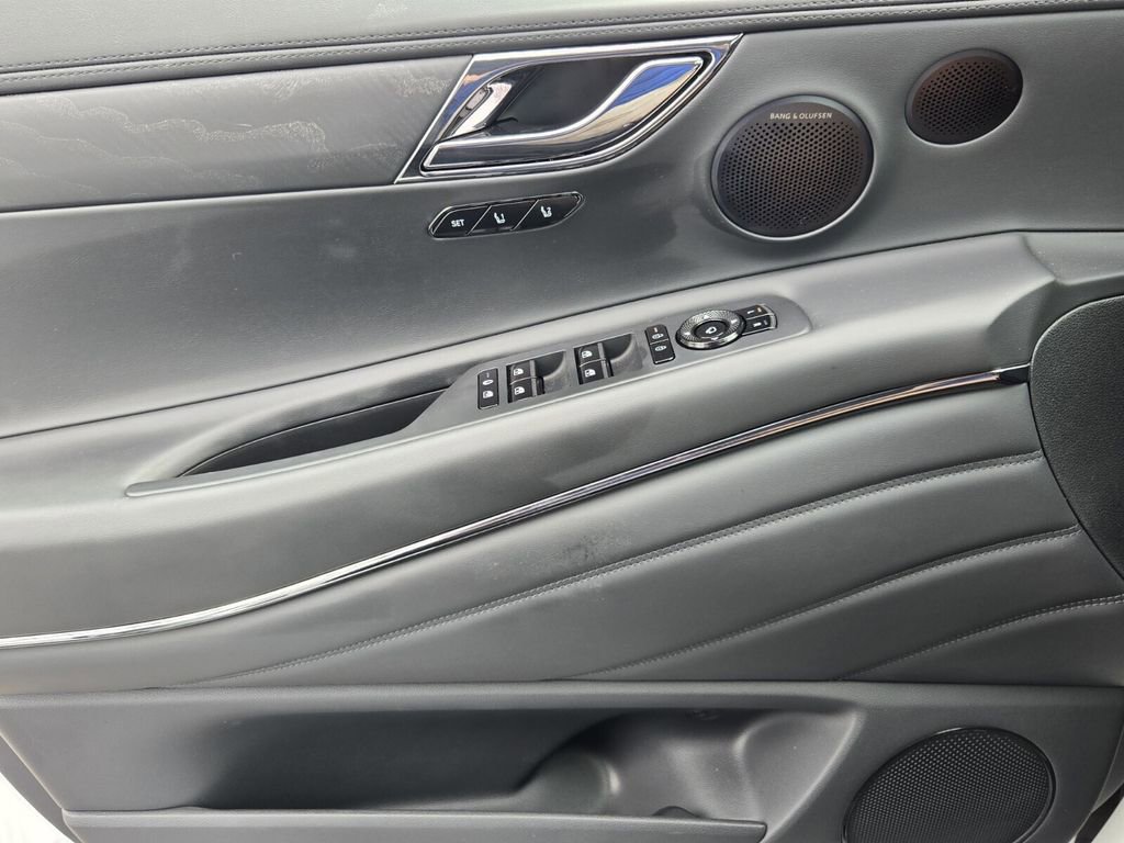 Used 2026 Genesis GV80 3.5T Prestige image 30