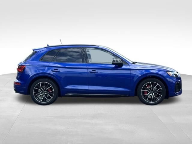 Used 2024 Audi SQ5 Prestige AWD/4WD image 9