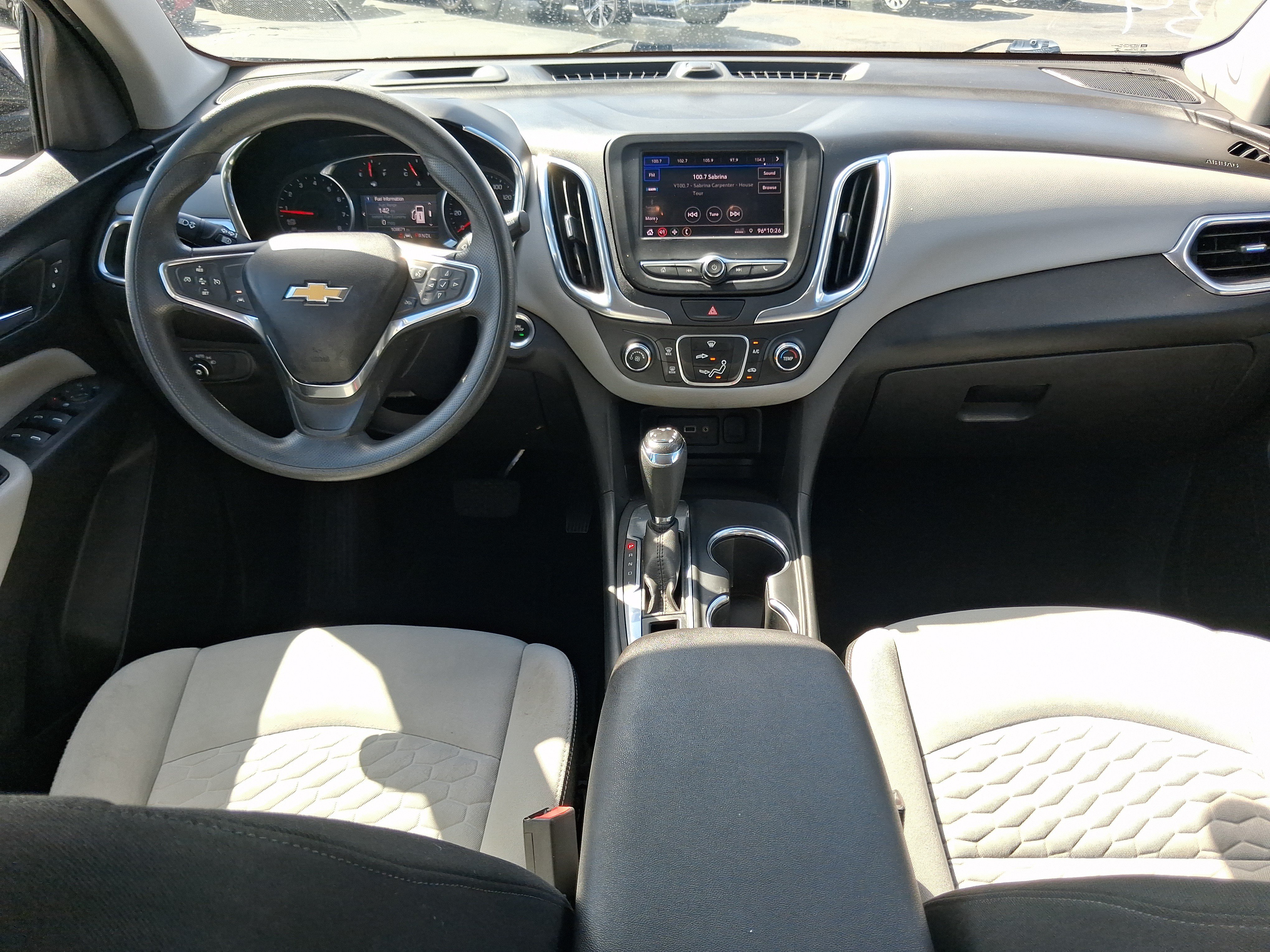 Used 2020 Chevrolet Equinox LT FWD image 23