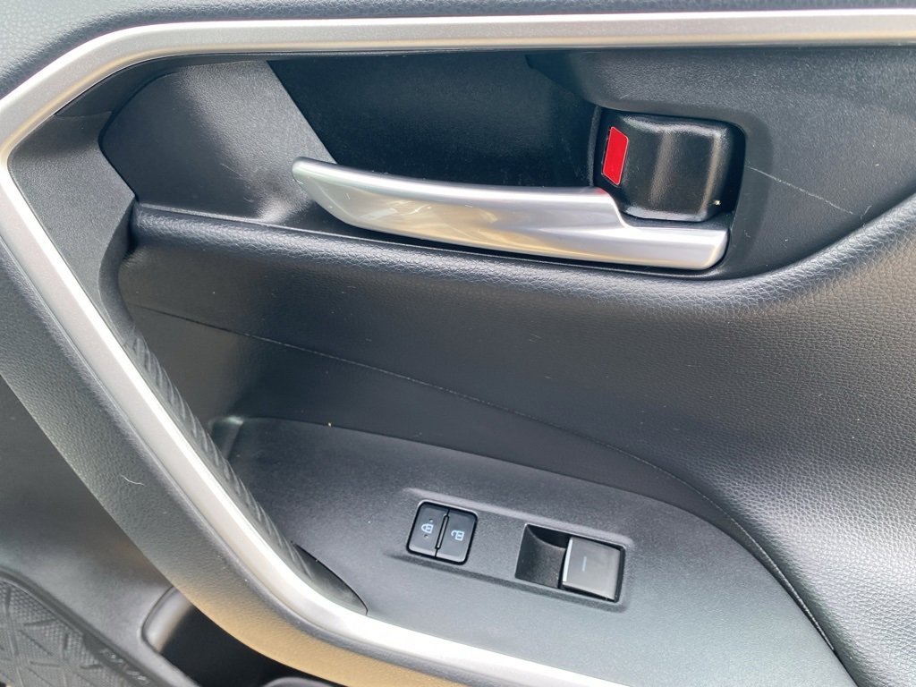 Used 2023 Toyota RAV4 TRD Off-Road image 12