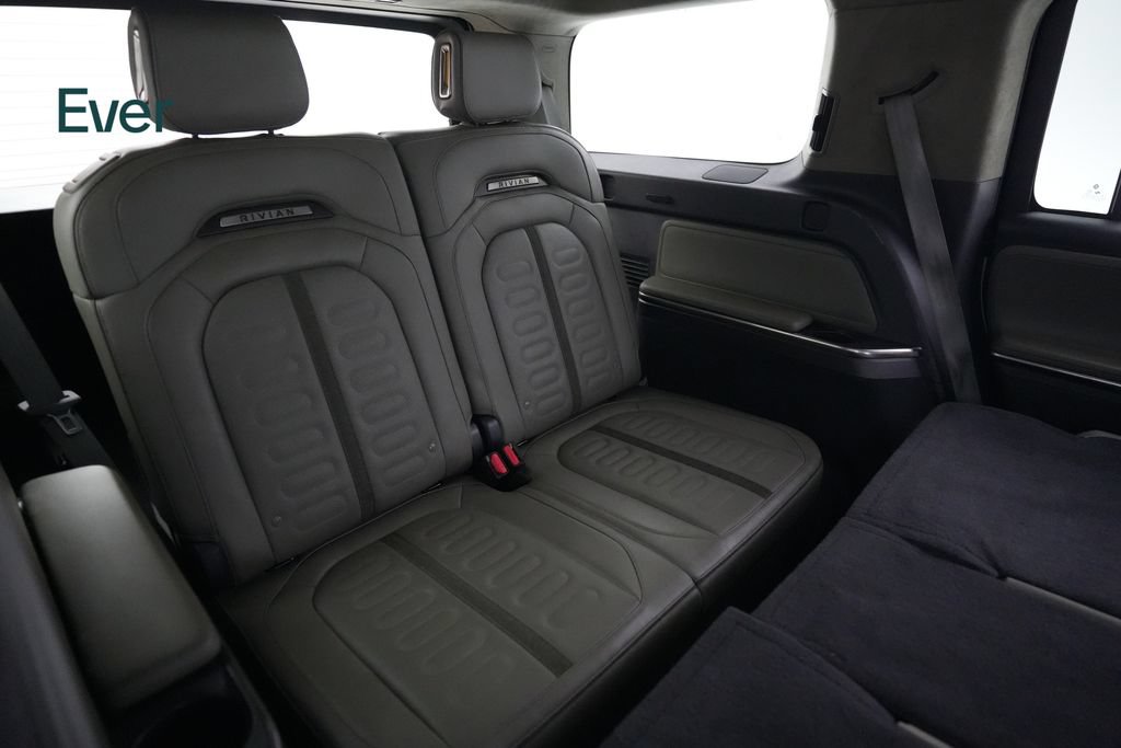Used 2024 Rivian R1S Adventure AWD/4WD image 26