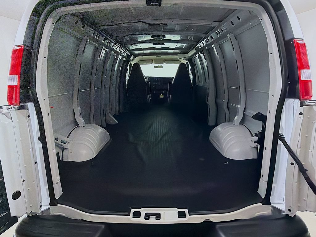 New 2026 Chevrolet Express 3500 Extended w/ Driver Convenience Package RWD image 19