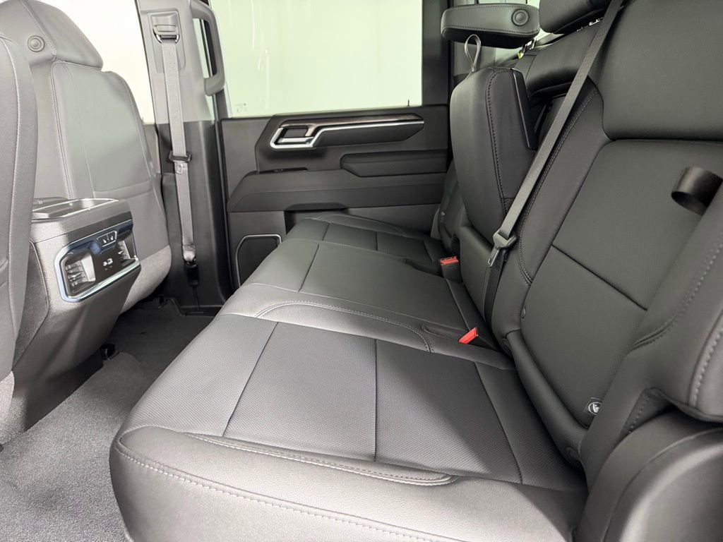 Used 2026 Chevrolet Silverado 3500 LTZ w/ LTZ Plus Package image 28