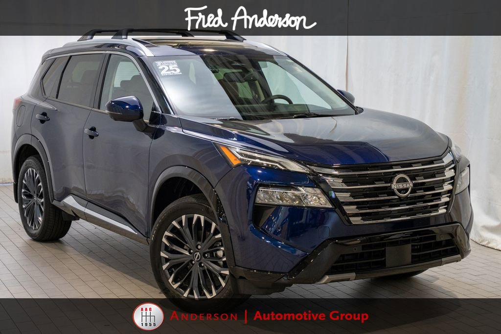 Used 2025 Nissan Rogue Platinum AWD/4WD image 1
