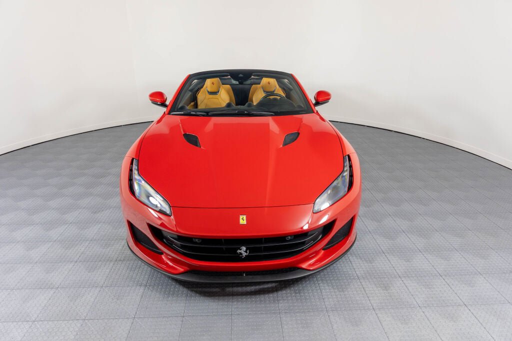 Certified 2020 Ferrari Portofino RWD image 19