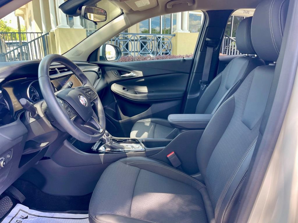Used 2023 Buick Encore GX Select w/ Sport Touring Package image 9