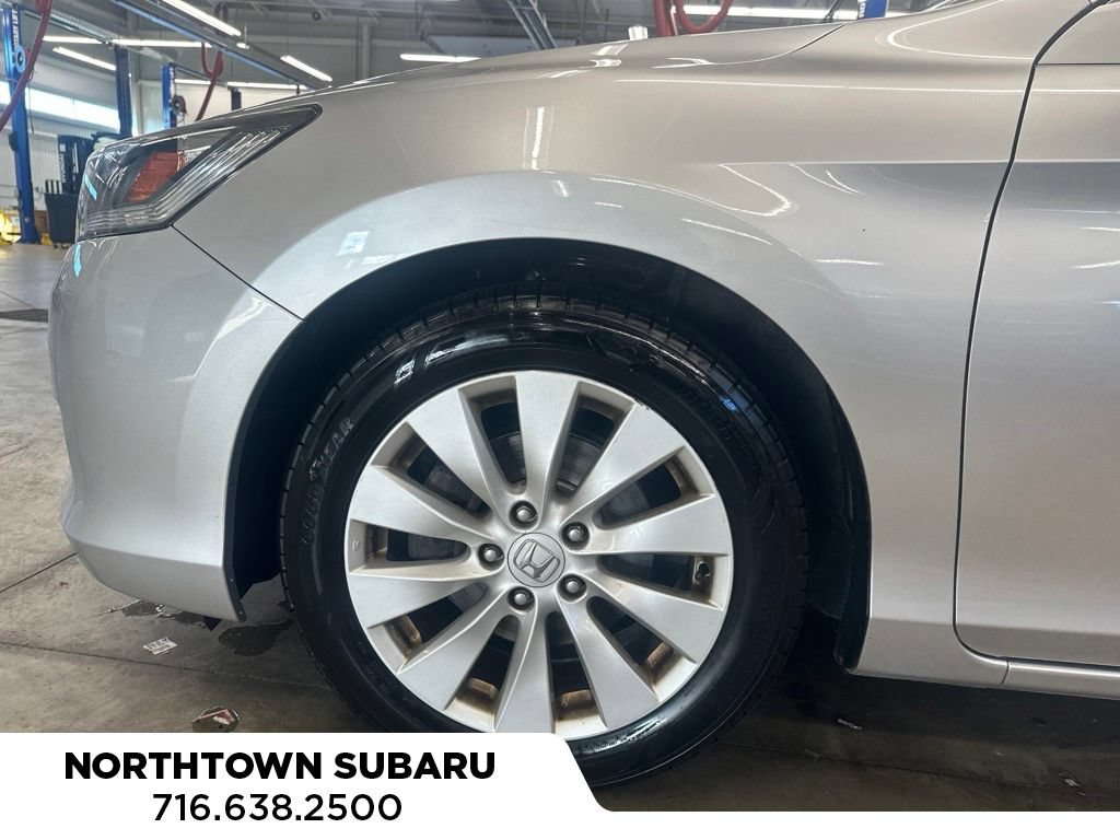 Used 2015 Honda Accord EX-L image 34