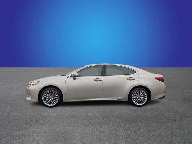 Used 2013 Lexus ES 350 w/ Luxury Pkg image 2