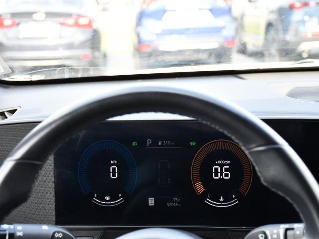 Used 2024 Hyundai Kona SEL image 22