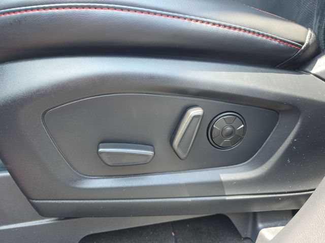 Used 2025 Ford Explorer ST AWD/4WD image 31