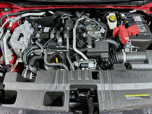 New 2026 Nissan Kicks SR image 8