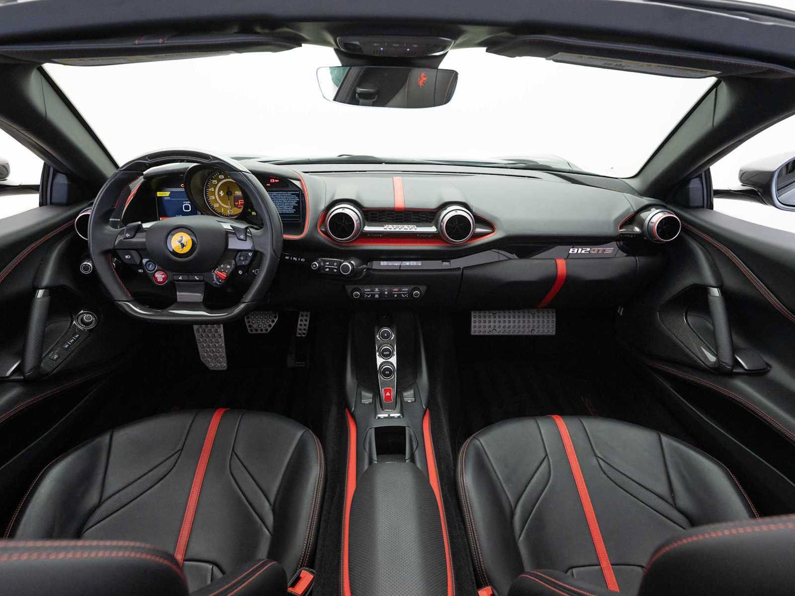 Used 2021 Ferrari 812 GTS RWD image 17