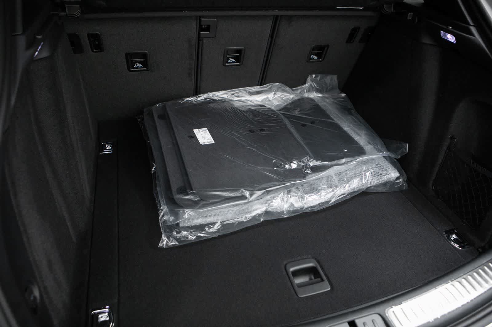 New 2026 Porsche Macan S AWD/4WD image 38