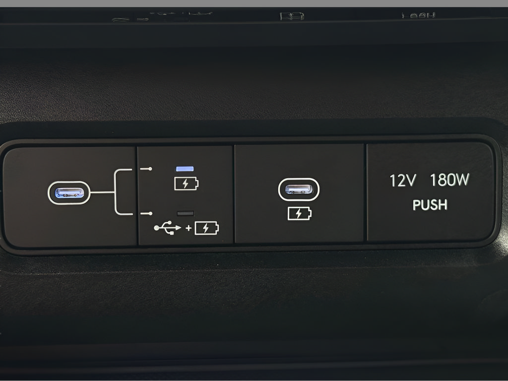 Used 2025 Hyundai Tucson Limited FWD image 33