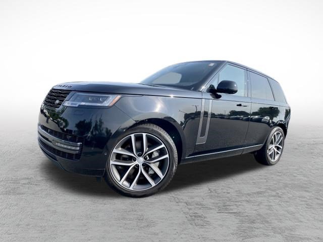 Used 2025 Land Rover Range Rover SE
