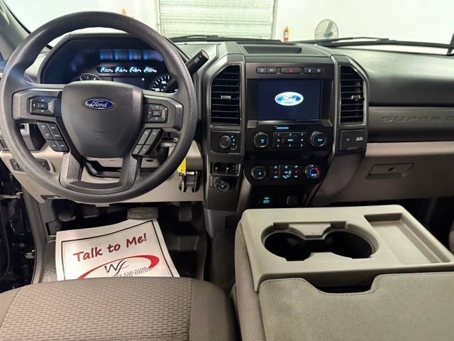 Used 2022 Ford F350 XLT w/ XLT Premium Package image 16