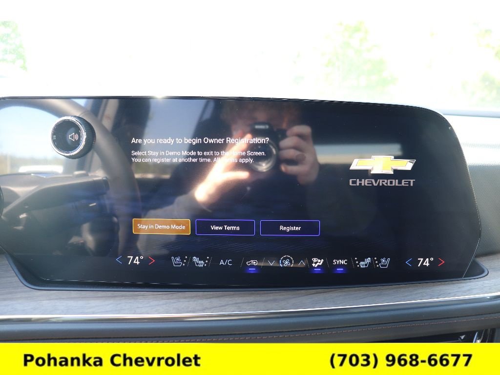 New 2026 Chevrolet Suburban High Country AWD/4WD image 16