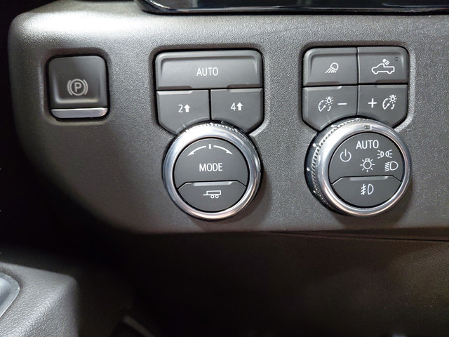Used 2026 GMC Sierra 1500 SLT AWD/4WD image 44
