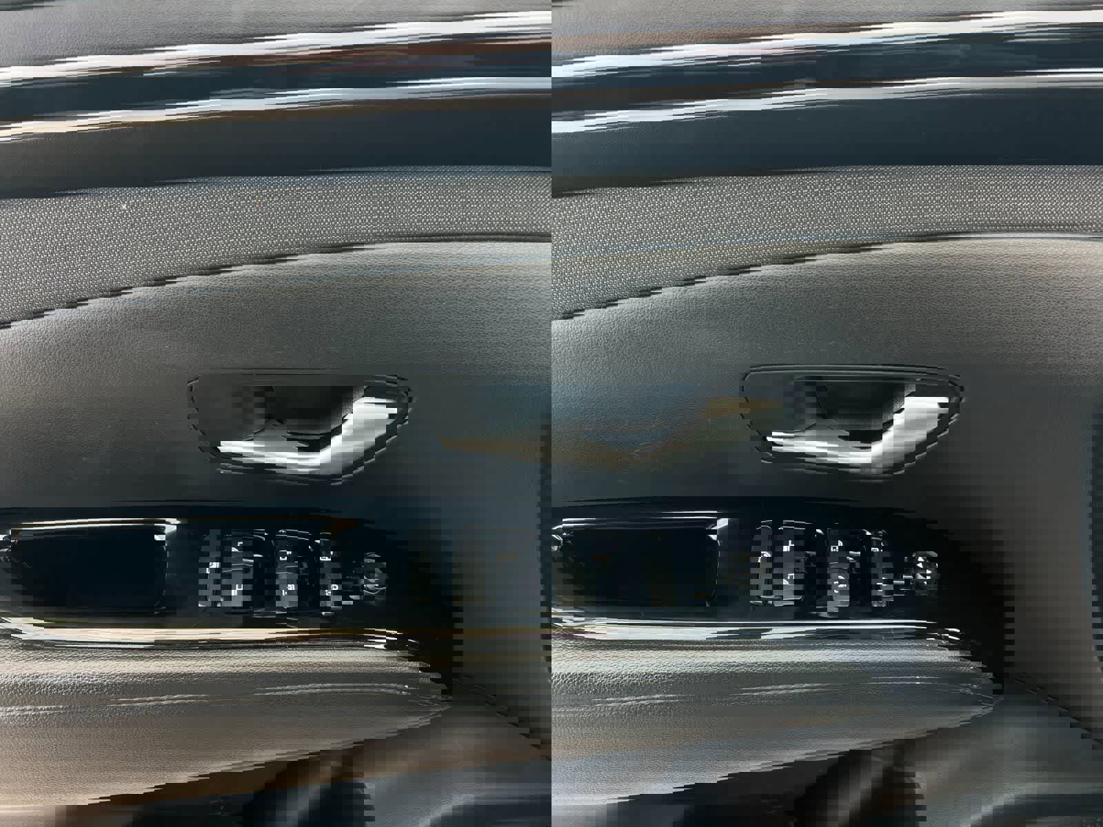 Used 2023 Hyundai Santa Cruz Limited image 13