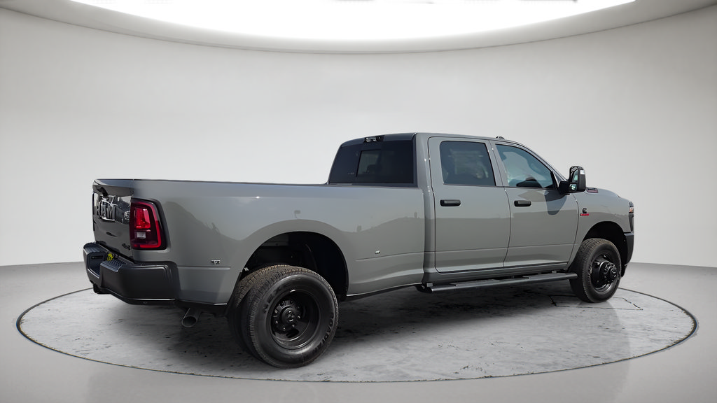 New 2026 RAM 3500 Tradesman AWD/4WD image 7