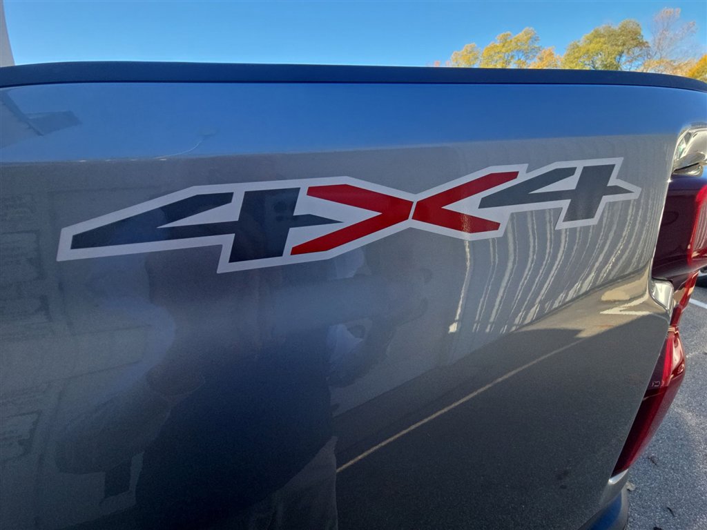 New 2025 Chevrolet Silverado 2500 Custom w/ Custom Value Package image 30