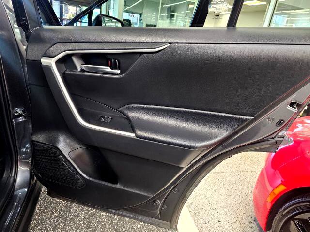 Used 2022 Toyota RAV4 XLE image 29