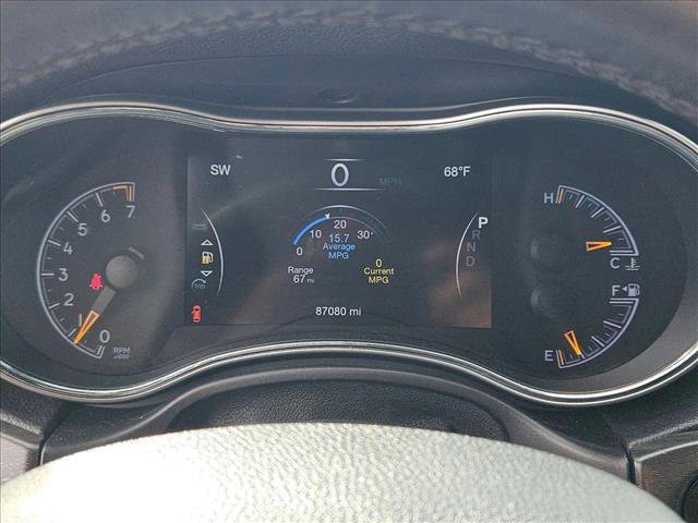 Used 2018 Jeep Grand Cherokee Altitude image 10