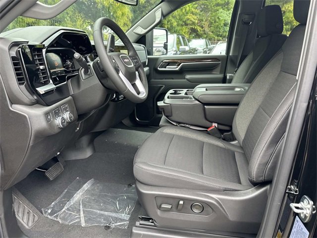 New 2025 GMC Sierra 2500 SLE w/ SLE Value Package; image 9