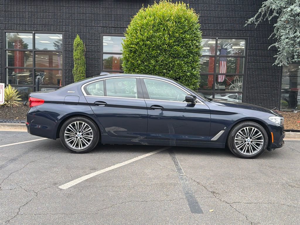 Used 2019 BMW 530e w/ Convenience Package RWD image 21