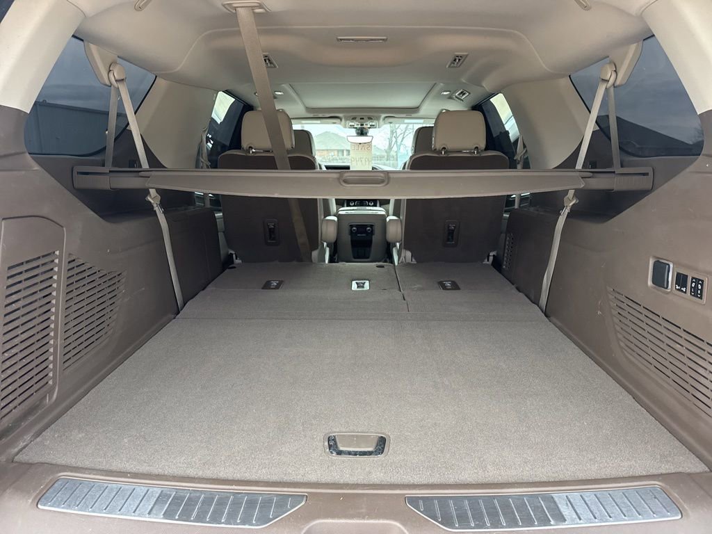 Used 2022 GMC Yukon XL Denali w/ Denali Premium Package image 45