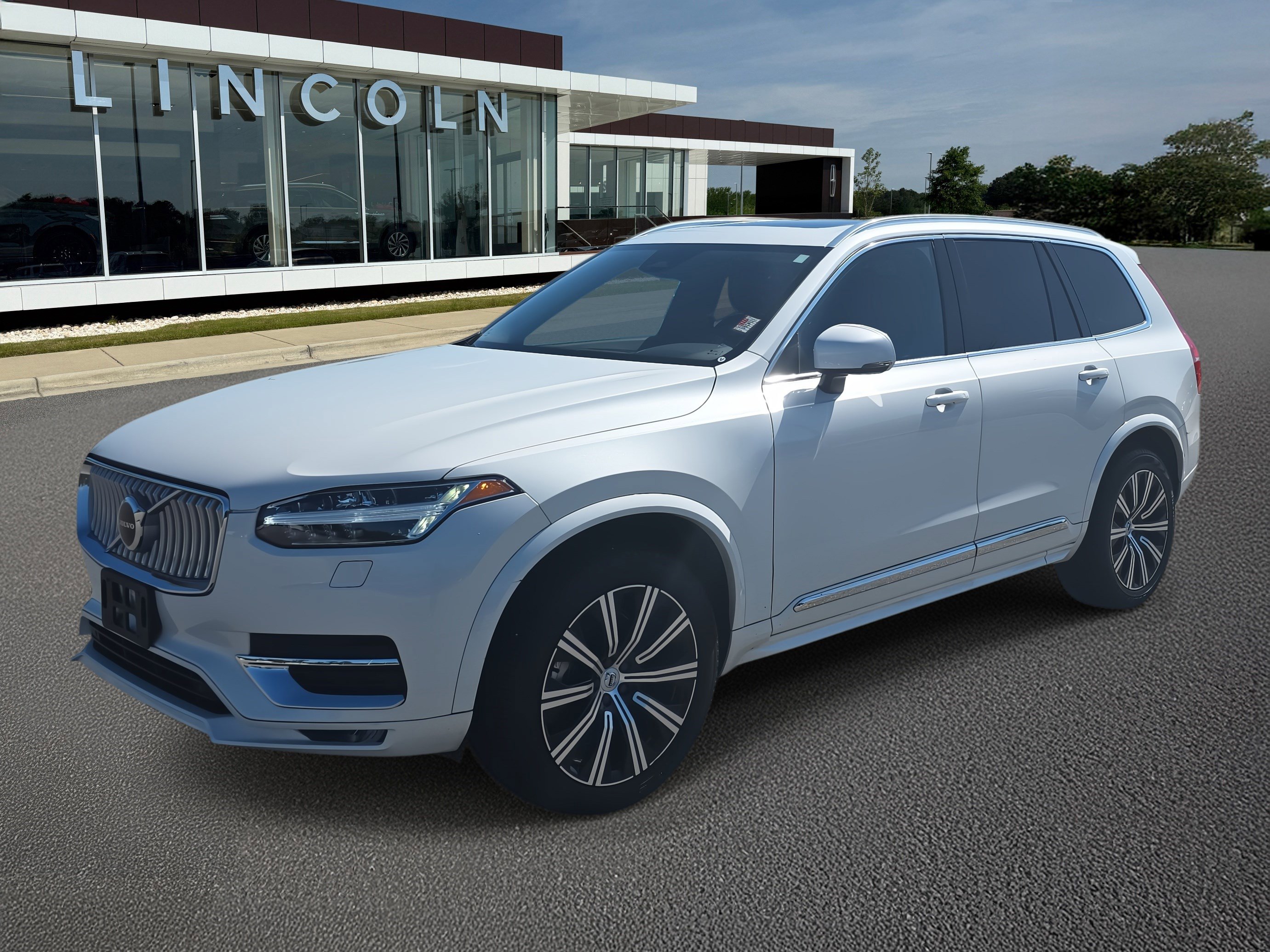 Used 2024 Volvo XC90 B5 Core w/ Protection Package Premier