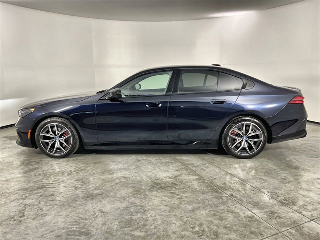 Used 2024 BMW i5 M60 w/ Premium Package image 5