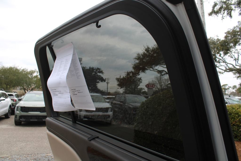 Used 2021 Lincoln Aviator Reserve w/ Equipment Group 201A image 29