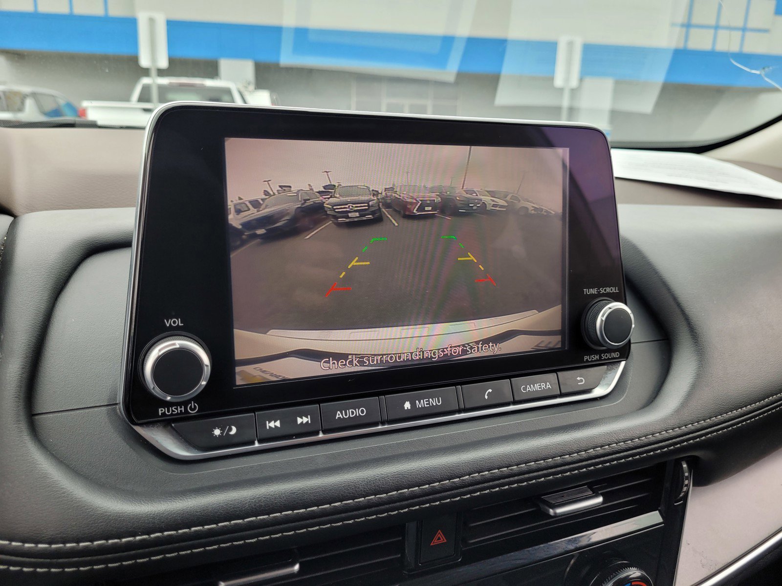 Used 2022 Nissan Rogue SV FWD image 16